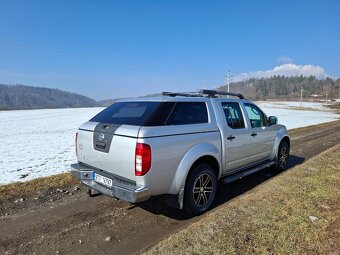 Nissan Navara 3.0 V6 automat - 3