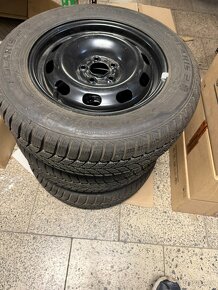 ŠKODA OCTAVIA I Nové zimní kolo 15" pouze 3ks - 3