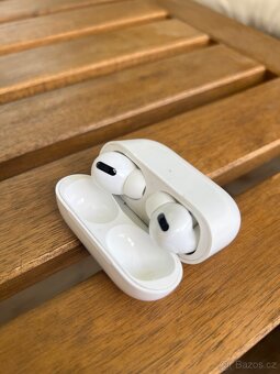 Apple AirPods Pro - 3