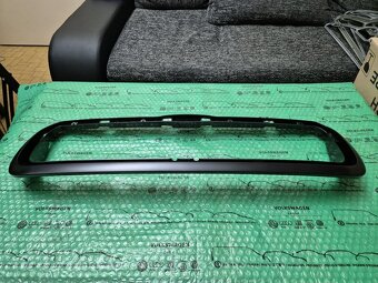 rám přední masky Škoda Octavia I - 3