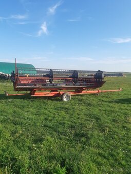 Obilní kombajn Massey Ferguson 38 - 3