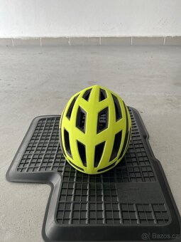Prodám cyklo helmu Specialized - 3