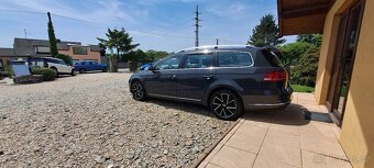 Volkswagen Passat 2.0 TDI 130kW DSG HIGHLINE - 3