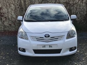 Prodám Toyota Verso - 2.0 Diesel 93 Kw - 3