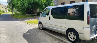 Opel Vivaro 2,5 TD 9 míst - 3