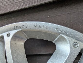 3 × poklice na kola 15'' - 3