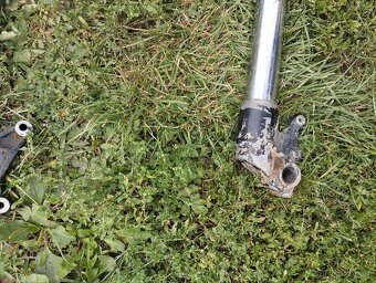 Přední tlumiče Aprilia Pegaso 125 - 3