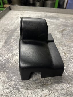 Kaplička na přídavný budík Golf 4 - 3