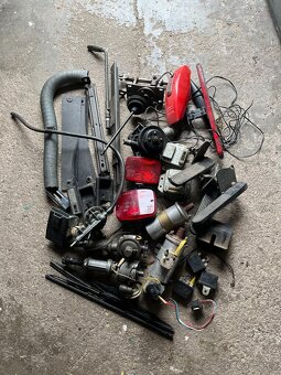 ŠKODA 105 120 125 soubor autodílů. - 3