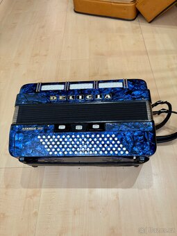 Delicia Carmen XIII 96bas - 3