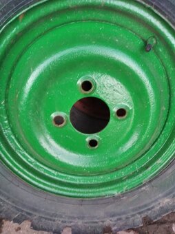 Prodám přední kola na ZETOR25 - 3