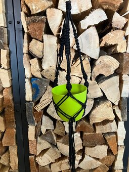 Závěsný květináč macramé - 3