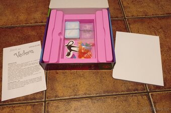 Společenská hra Staň se vědmou - 3