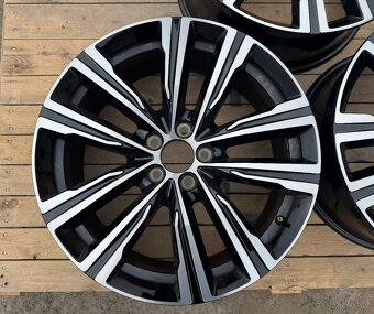 Prodám Originál ALU disk Volvo 19¨ sada 4530 - 3