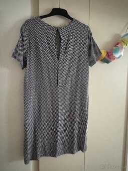 Minišaty s černobílým vzorem, H&M, vel. 38 - 3