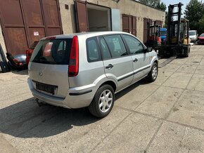 Ford Fusion 1.4i - 3