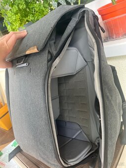 PEAK DESIGN Everyday Backpack 30L v2 - Charcoal - 3