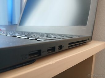 Lenovo ThinkPad T560 - 3
