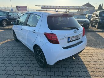 Toyota Yaris HYBRID 1,5 54 KW STK - 3
