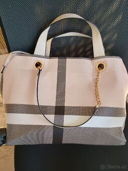 Kabelka Burberry 2 barvy - 3