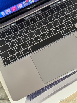 MacBook Pro 13” (M1, 2021) s Touch Barem - 3
