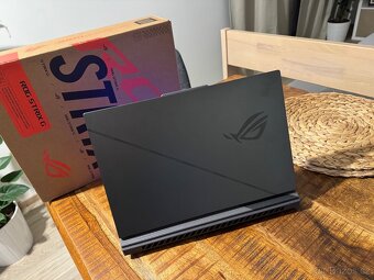 ASUS ROG Strix G17 G713PV-HX048 Eclipse Gray kovový - 3