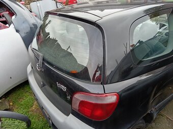 Yaris 1.0i (50kw) - pojízdné - export - díly - 3