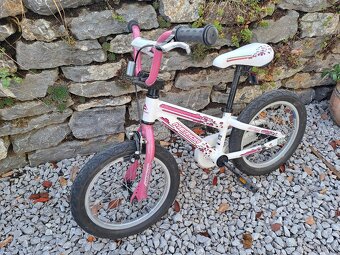 Holčičí první kolo cca 4-7 let  (16") - 3