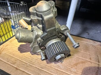 VW/Škoda/Audi - Náhradní díly 1.4 TDI Čerpadlo 04B130755F - 3