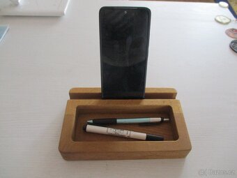 Stojánek na mobil- masiv dub - 3