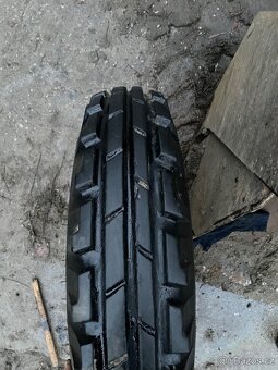Pneu 7.50-16 - 3