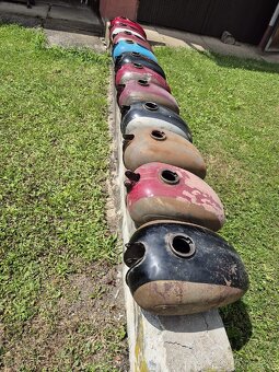 Prodám nádrže Jawa,Čz - 3