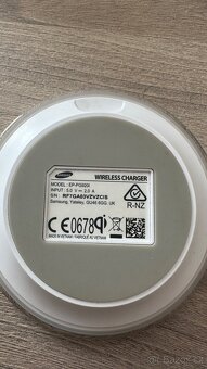 Bezdrátová nabíječka Samsung - 3