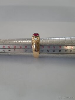 Zlatý prsten s růžovým k.,se dvěma brilianty 0.1CT - 3