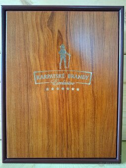 Karpatské Brandy Exclusive 40% 0,7l Nové dřevěný box - 3