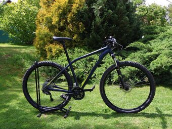 SPECIALIZED ROCKHOPPER - 3