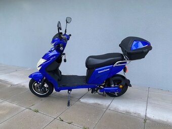 Elektroskutr bez ŘP Elektropower Nova M3 - 3
