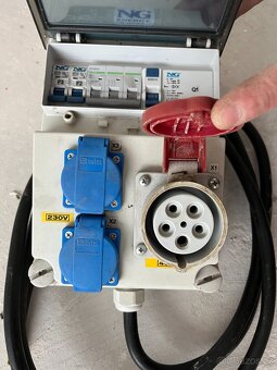 stavební elektrický rozvaděč - 3