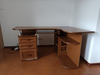 Použitý psací stůl - 3