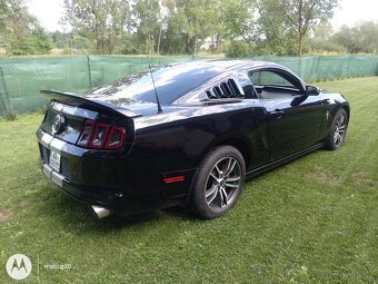 Ford Mustang - 3