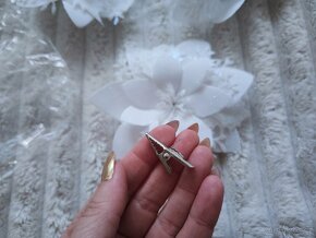 10x vánoční ozdoba, bílý květ - 3