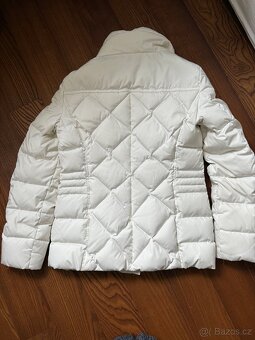 Péřová bunda ESPRIT bílá vel. 38 - 3