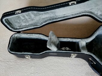 Predam kufor na akusticku gitaru zn.Fender. - 3