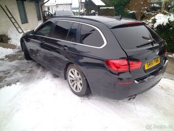 BMW F11 525D 150kw díly v barvě black sapphire - 3