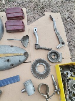 Jawa pionýr díly - 3