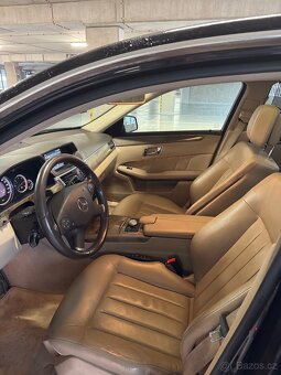 Mercedes-Benz E-Class W212 E350 4Matic - 3