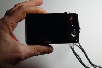 Olympus D-720 zánovní - 3