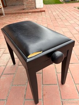 Klavírní stolička - 3