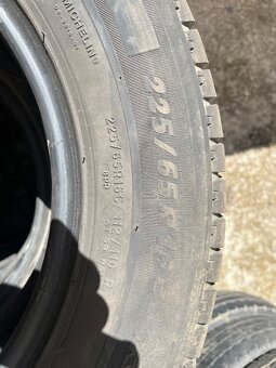 225/65R16C Michelin - 3