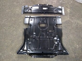 Mercedes ML GLE W166 166 2011 - 2019 ochranny kryt pod motor - 3